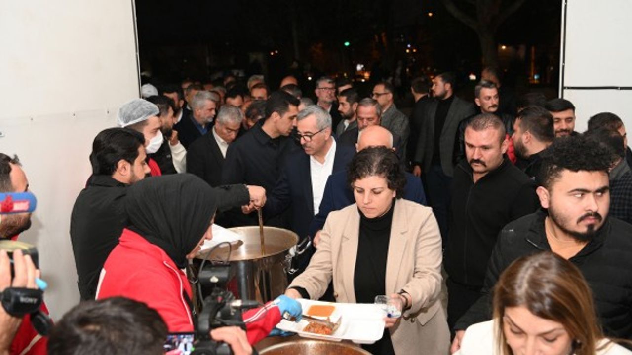 Güngör ve Kirişci, Ramazan’ın İlk Gününde Vatandaşların İftar Sofrasına Misafir Oldu