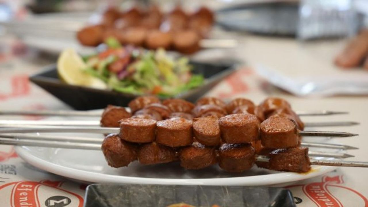 Sahur Sofralarının Vazgeçilmezi 'Kahramanmaraş İrişkit Sucuğu'