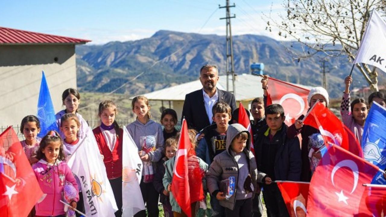 Toptaş: “Hemşehrilerimizin Destekleriyle Onikişubat’ı Türkiye’ye Örnek Bir İlçe Haline Getireceğiz”
