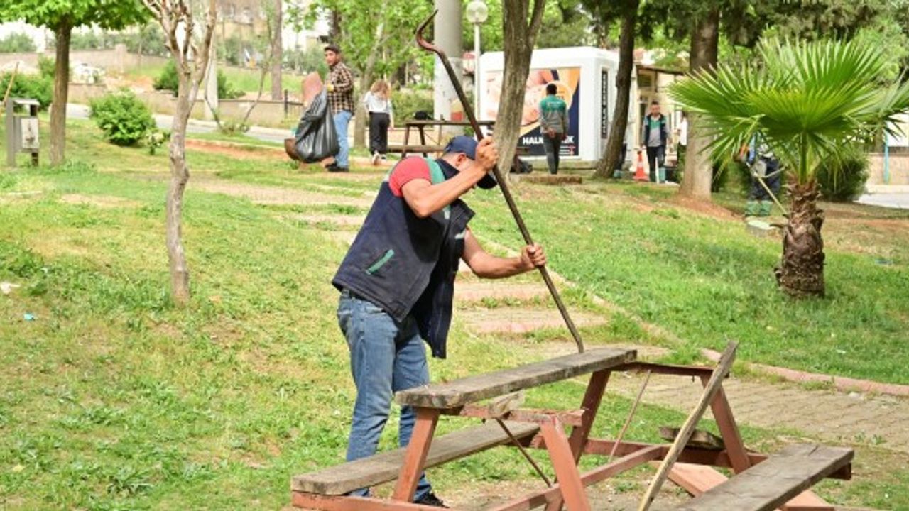 Kahramanmaraş'ta Park ve Bahçeler Yaza Hazırlanıyor
