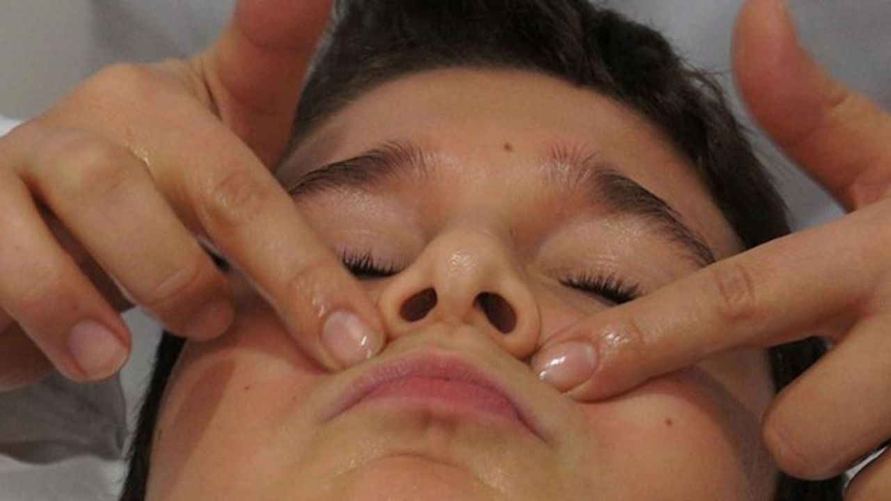 Ülke Genelinde Fırtına Uyarısı Yapıldı: Yüz Felcine Dikkat!