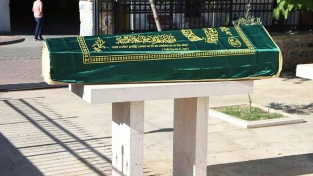 Camide Gizemli Cenaze! Ekipler Harekete Geçti, Gerçek Sonradan Anlaşıldı