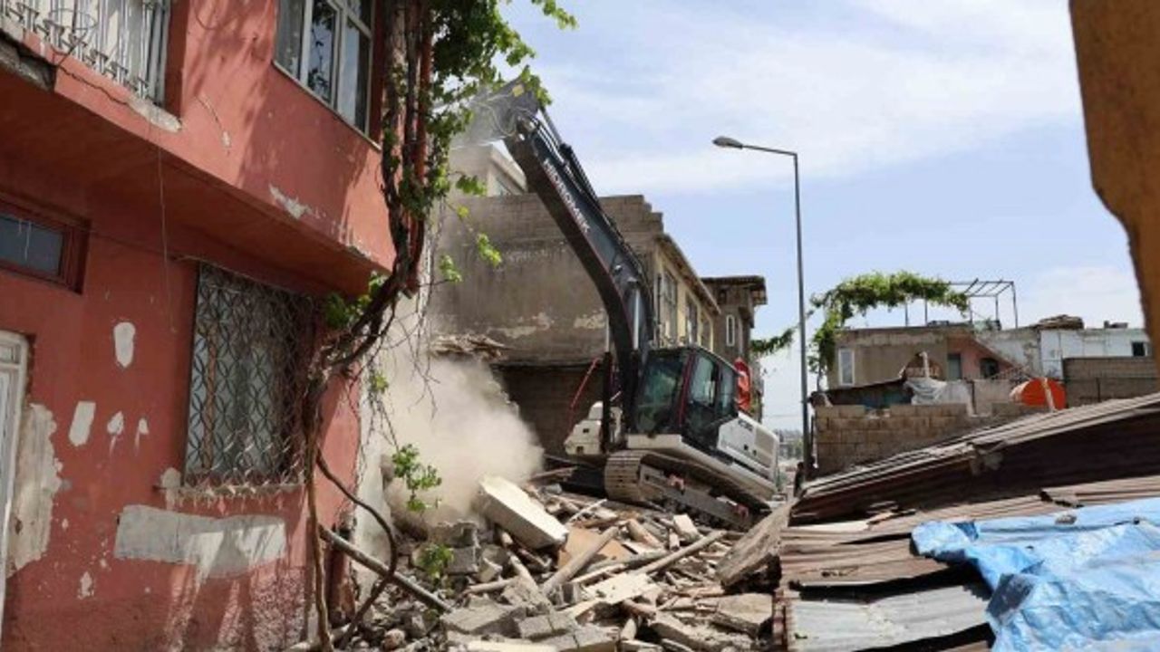 Kahramanmaraş’ta Yıkım Oranı Yüzde 95 Seviyesine Ulaştı!