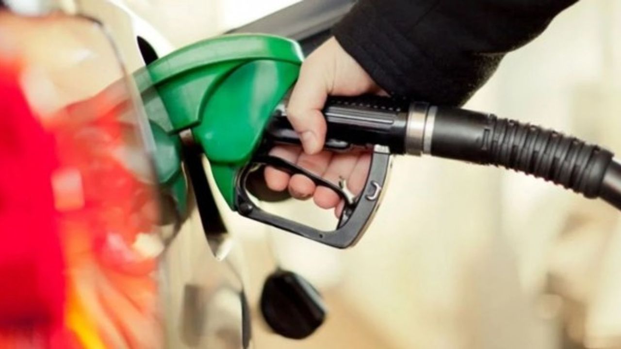 Ertelenen Motorin ve Benzin Zammı, Daha Yüksek Bir Rakamla Pompaya Yansıyacak