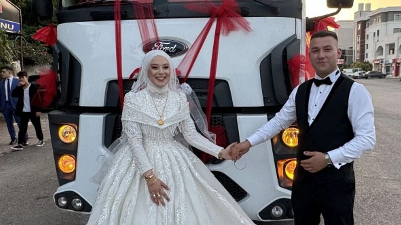 Kahramanmaraşlı Şoför Kullandığı Tırı Gelin Aracı Yaptı