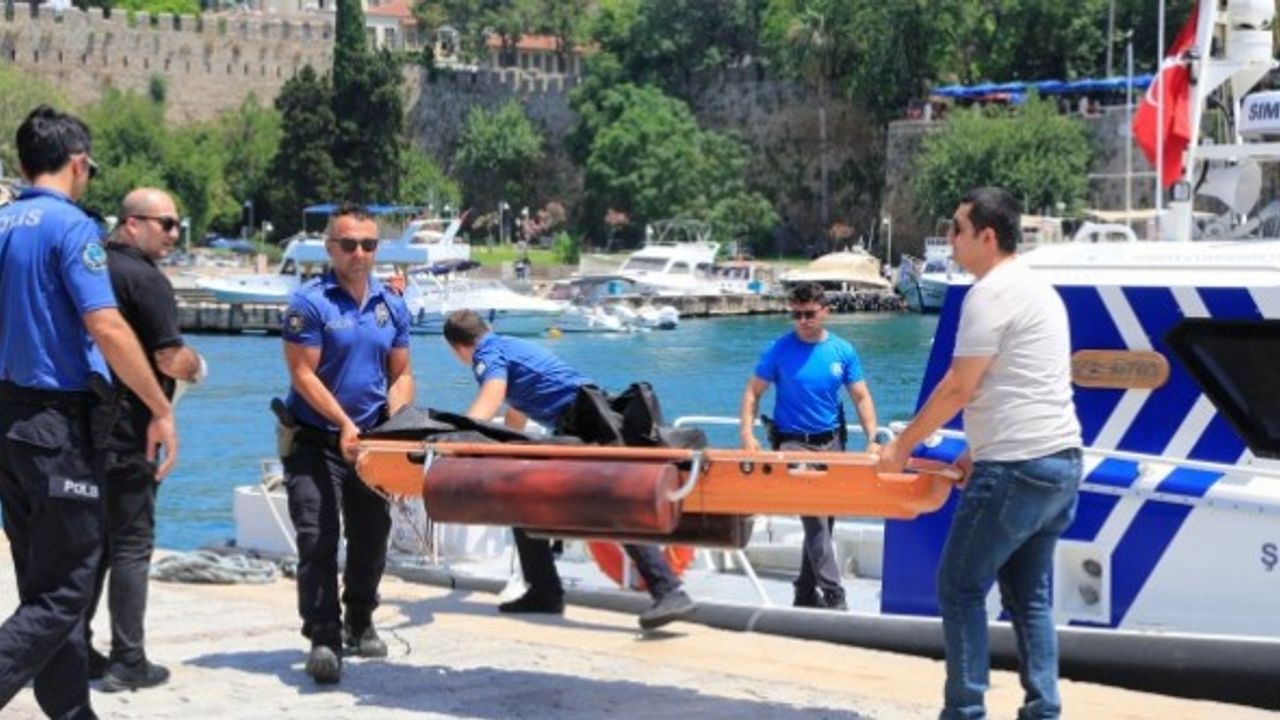 Korkunç Olay! Kayalıklarda Kolu, Bacağı ve Başı Olmayan Ceset Bulundu