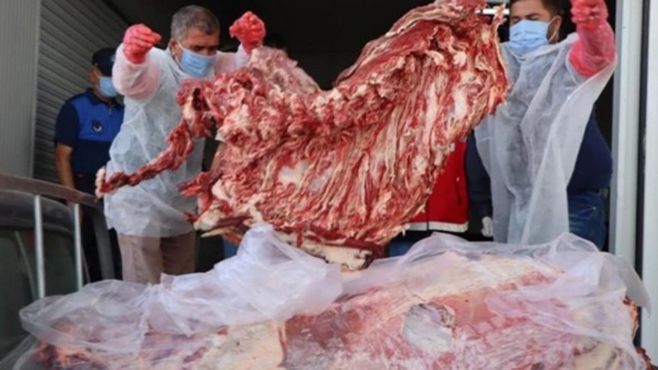 Tamı Tamına 650 Kilo! Veremli Etleri Vatandaşa Yedireceklerdi