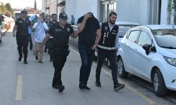 Belediyelere yapılan operasyonda gözaltına alınan 34 şüpheli adliyeye sevk edildi