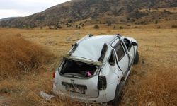 Burdur'da yola fırlayan domuza çarpan araç takla atarak şarampole uçtu: 1 ölü, 4 yaralı
