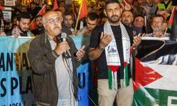 İsrail’in Gazze’deki hastane saldırısı Antalya’da protesto edildi