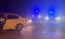 Jandarmadan hareket halindeki otomobile operasyon: 14 ruhsatsız tabanca ele geçirildi