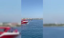 Su sporları teknesine yunus sürprizi