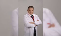 8 saatten fazla masa başında kalanlara omurga sağlığı uyarısı
