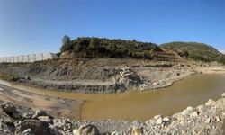 Antalya’da dereden, kaçak kum ve çakıl alındığı iddiası