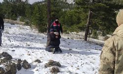 Burdur’da dağda kaybolan avcı jandarma ekipleri tarafından bulundu