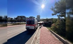 Trafoya çarpan traktörün sürücüsü yaralandı