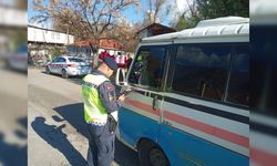 Jandarmadan trafikte kural ihlali yapanlara 17 bin 845 TL idari yaptırım para cezası