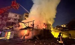 Tarihi Uzun Çarşı'da korkutan yangın