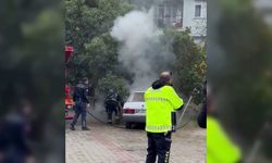 Park edip gittiği otomobilini geldiğinde yanarken buldu