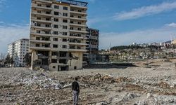 Kahramanmaraş Ebrar Sitesi'nde 69 Yakınını Kaybeden Tuzcu, Anılarını Zihninde Yaşatıyor