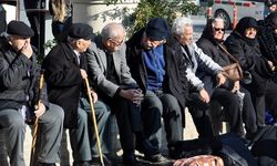 Türkiye'nin Yaşlı Nüfus Oranı İlk Kez Çift Hanede!