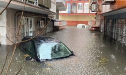 Turuncu kod uyarısının verildiği Antalya felakete uyandı