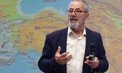 Prof. Dr. Naci Görür: "Korkudan Midemiz Ağzımıza Geliyor!"