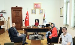 Başkan Hanifi Toptaş, Görevi Küçük Azra’ya Devretti