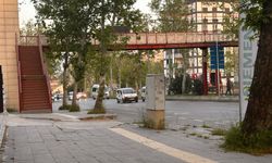 Kahramanmaraş'ta Yol Güvenliği Tehlikede: Refüj Geçişleri Cinayete Davetiye Çıkarıyor