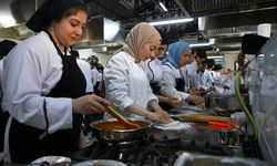 Kahramanmaraş İstiklal Üniversitesi Öğrencileri Prefabrik Mutfakta Eğitim Alıyor