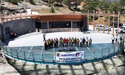 Kahramanmaraş Büyükşehir Belediyesi ve Jandarma Ekipleri İş Birliğiyle Çevre Temizliği!