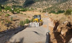 Kahramanmaraş Büyükşehir Belediyesi, Göksun Kırsalında Ulaşım Yatırımlarını Sürdürüyor