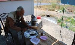 Kahramanmaraş'ta Çeyrek Asırdır Mesleği "Tarla Sulamak"