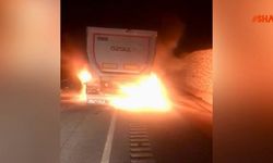 Kahramanmaraş’ta Seyir Halindeki Tır Yandı