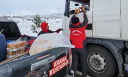 Kahramanmaraş'ta Yolda Kalan Araçlara Yakıt Desteği