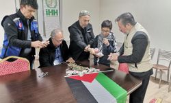 Kahramanmaraşlı Çocuk Gazze İçin Kumbarasını Bağışladı