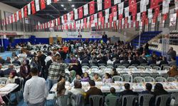Türkoğlu’nda Ramazan Sofrası Kuruldu, Gönüller Bir Oldu