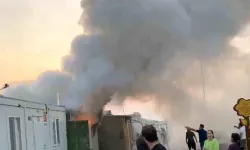 Adıyaman'daki Konteyner Kentte Yangın Korkuttu
