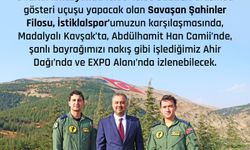 Kahramanmaraş'ta 30 Ağustos’a özel dev bayrak ve gösteri uçuşu