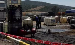 İzmir'de Kaçak Akaryakıt Patlaması: 16 Araç Hasar Gördü