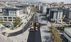 Kahramanmaraş’ta Hükümet Bulvarı’na sıcak asfalt