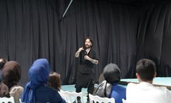Uğur Batı, Kahramanmaraş Kitap Fuarı’nda okurlarla buluştu