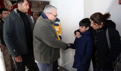 Muş ekibi Nurhak ilçesinde çadırkent kurulumu için mesai yapıyor!