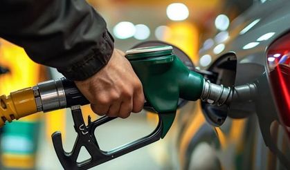 Vatandaşlar Petrollere Koştu: Motorine Dev Zam Bu Gece Yarısı Geliyor!