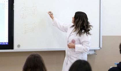 Deprem Nedeniyle Görev Yerini Değiştiren Öğretmenlere Geri Dönüş Hakkı!