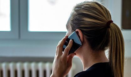 Cep Telefonu Beyin Kanseri Riskini Artırıyor mu? DSÖ'den Yanıt Geldi