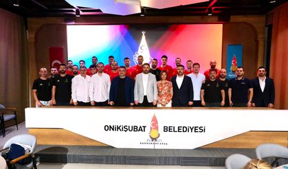 Efeler Ligi'nde boy gösterecek AKEDAŞ Onikişubat Belediyespor'da yeni sezon heyecanı