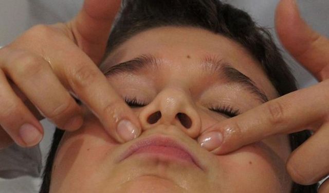 Ülke Genelinde Fırtına Uyarısı Yapıldı: Yüz Felcine Dikkat!