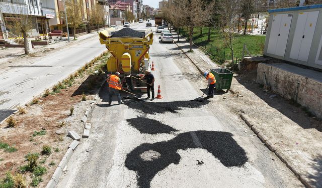 Kahramanmaraş'ta İlçe Yollarında Çalışmalar Sürüyor