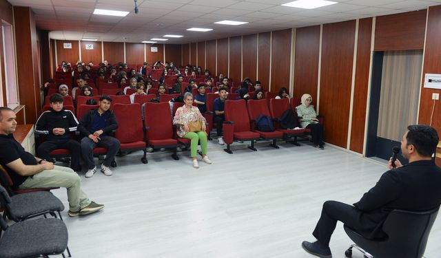 Kahramanmaraş'ta Türk ve Dünya Edebiyatı Liselere Konuk Oluyor